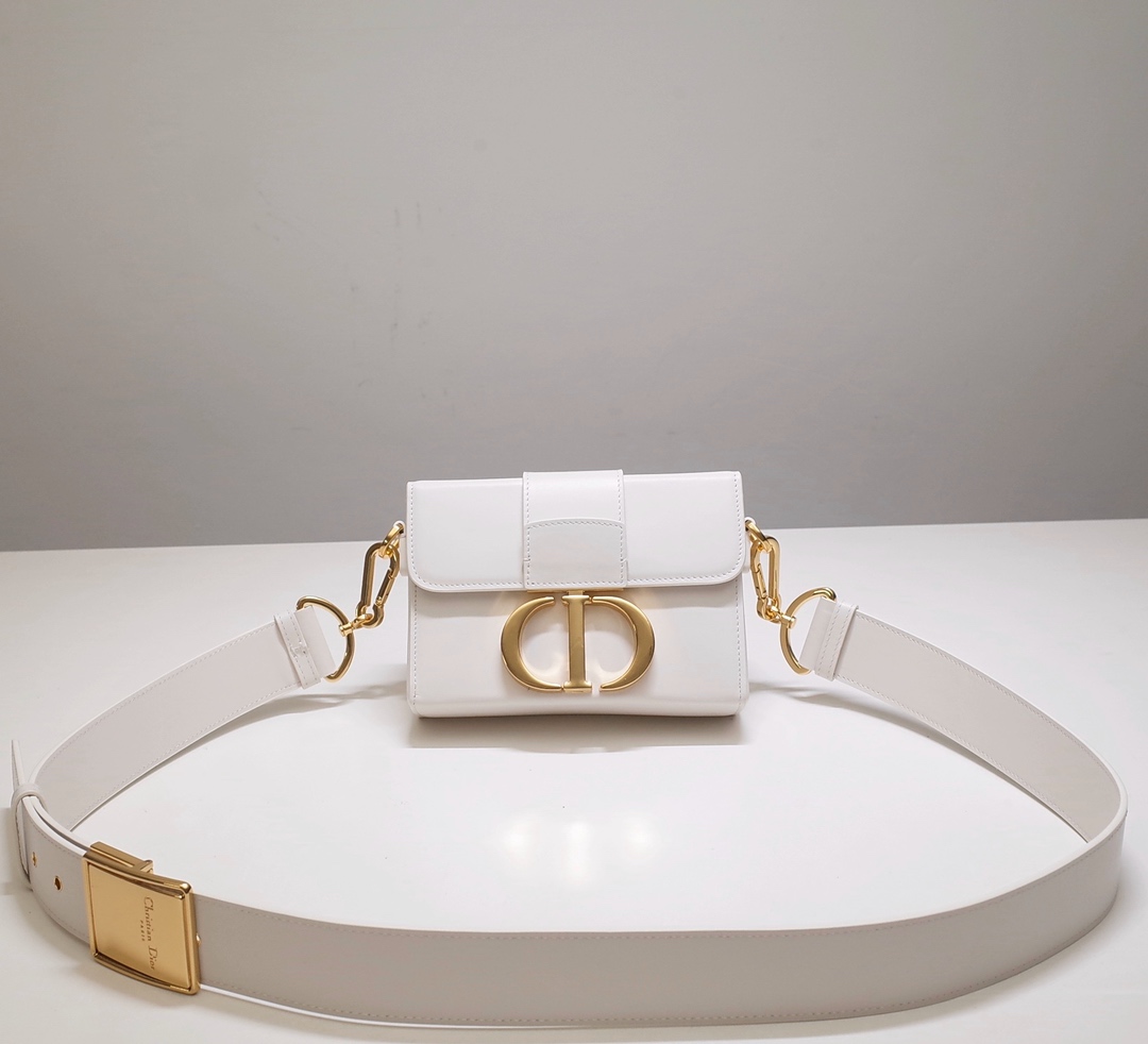 30 Montaigne Box Bag White Box Calfskin